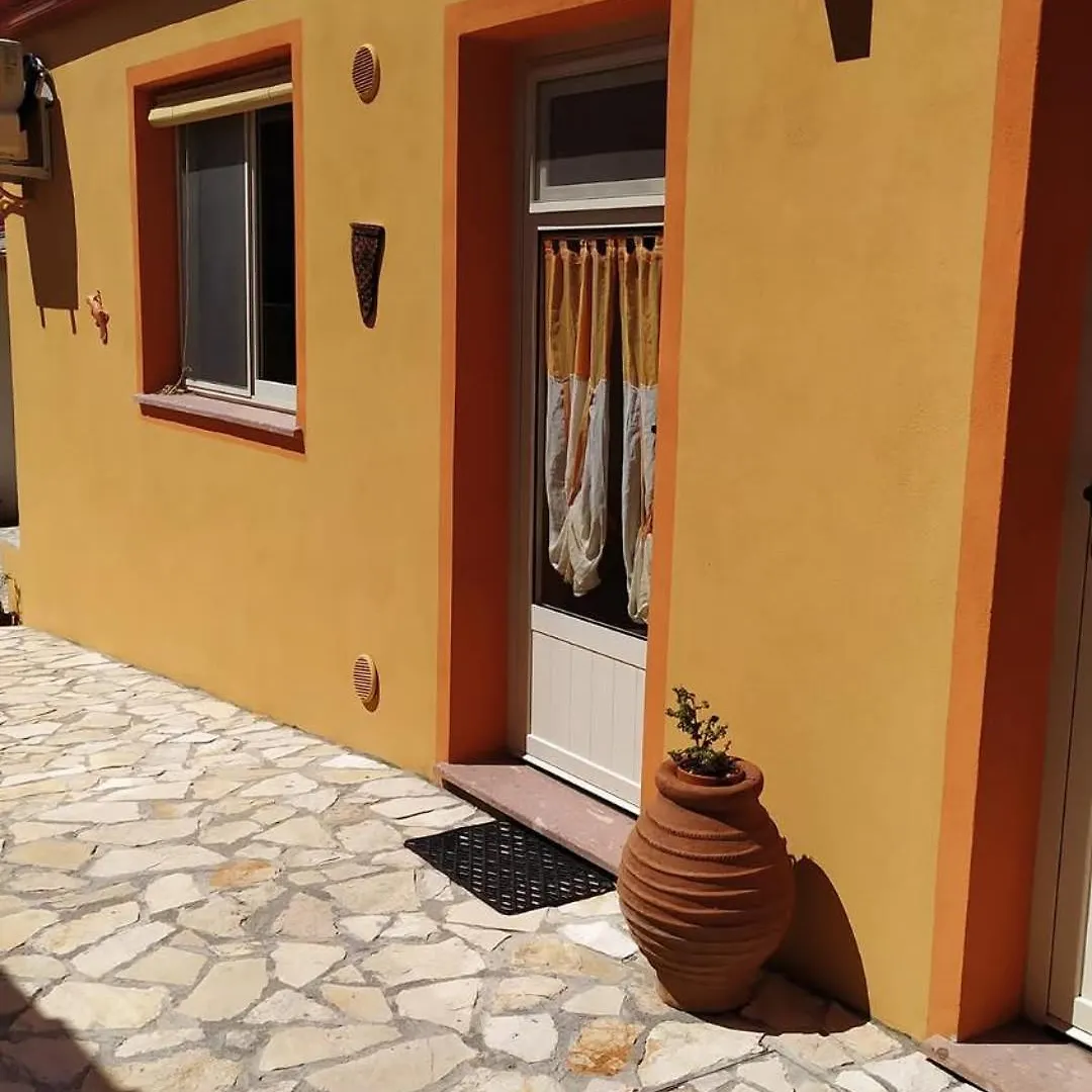 Apartman La Casetta Baratili San Pietro